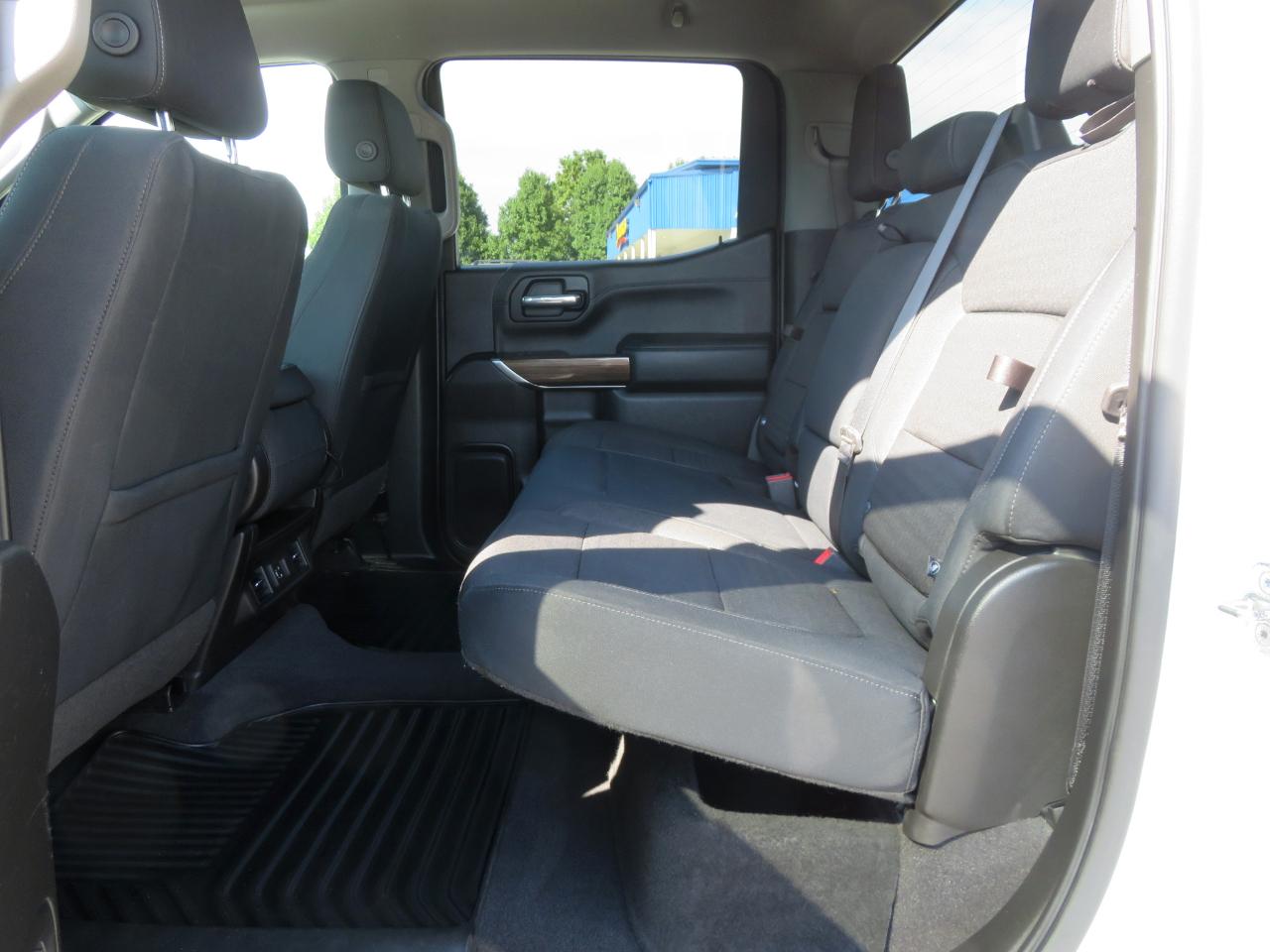 Chevrolet Silverado 1500 4WD Crew Cab 147" RST 2019