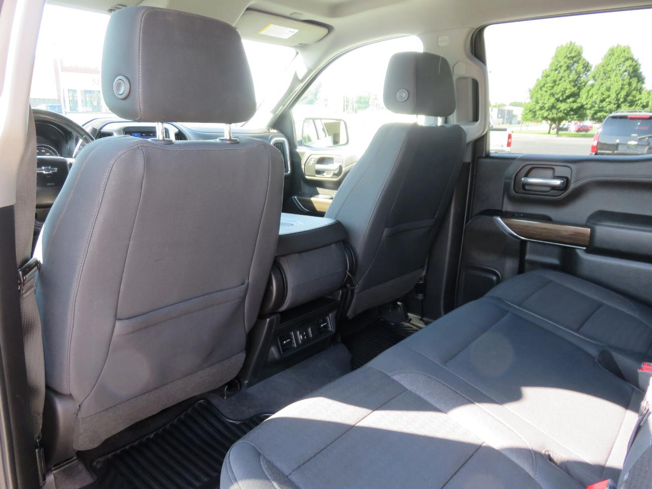 Chevrolet Silverado 1500 4WD Crew Cab 147" RST 2019