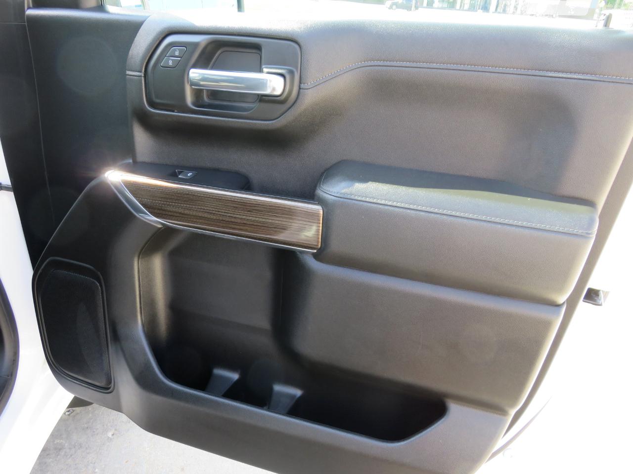 Chevrolet Silverado 1500 4WD Crew Cab 147" RST 2019