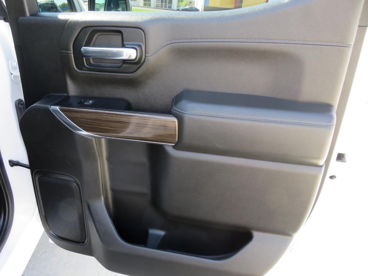 Chevrolet Silverado 1500 4WD Crew Cab 147" RST 2019
