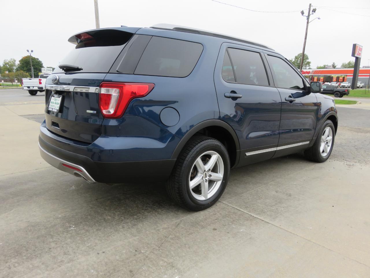 Ford Explorer 4WD 4dr XLT 2016