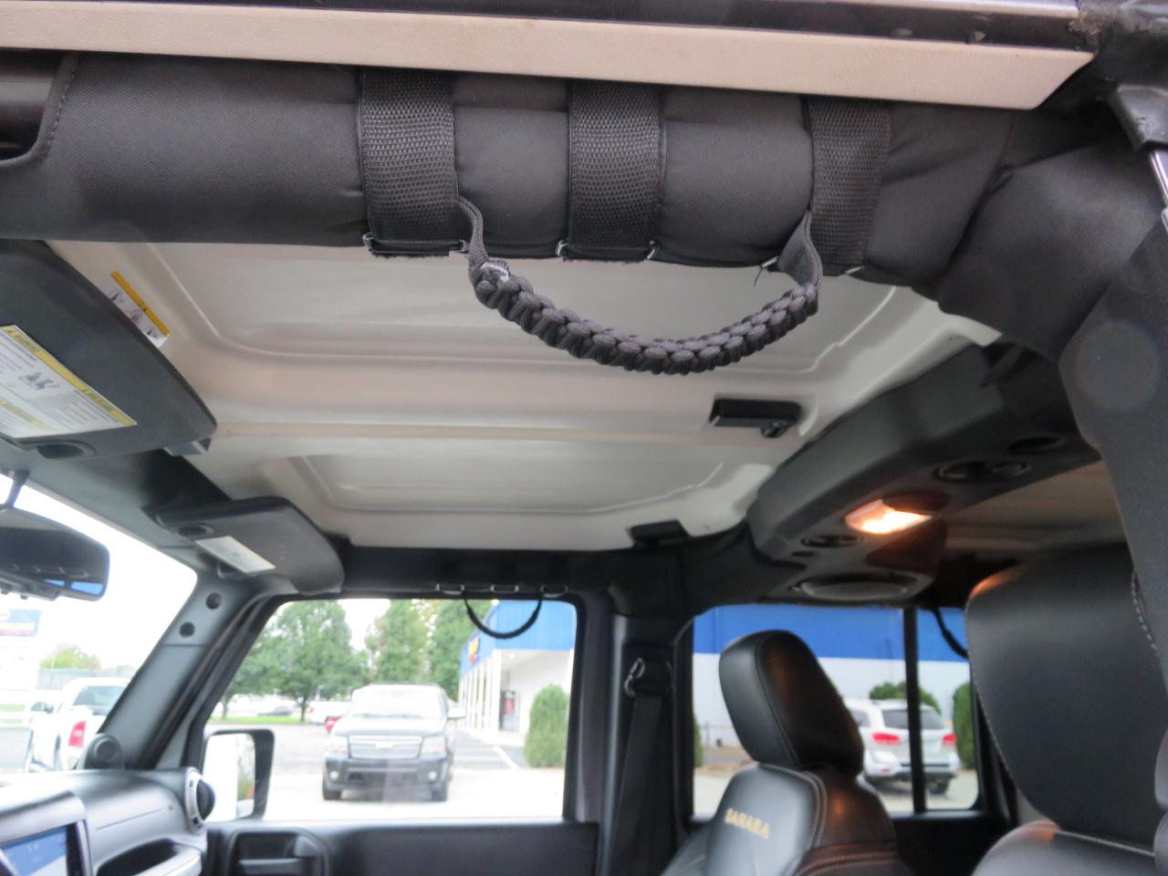 Jeep Wrangler Unlimited 4WD 4dr Sahara 2014