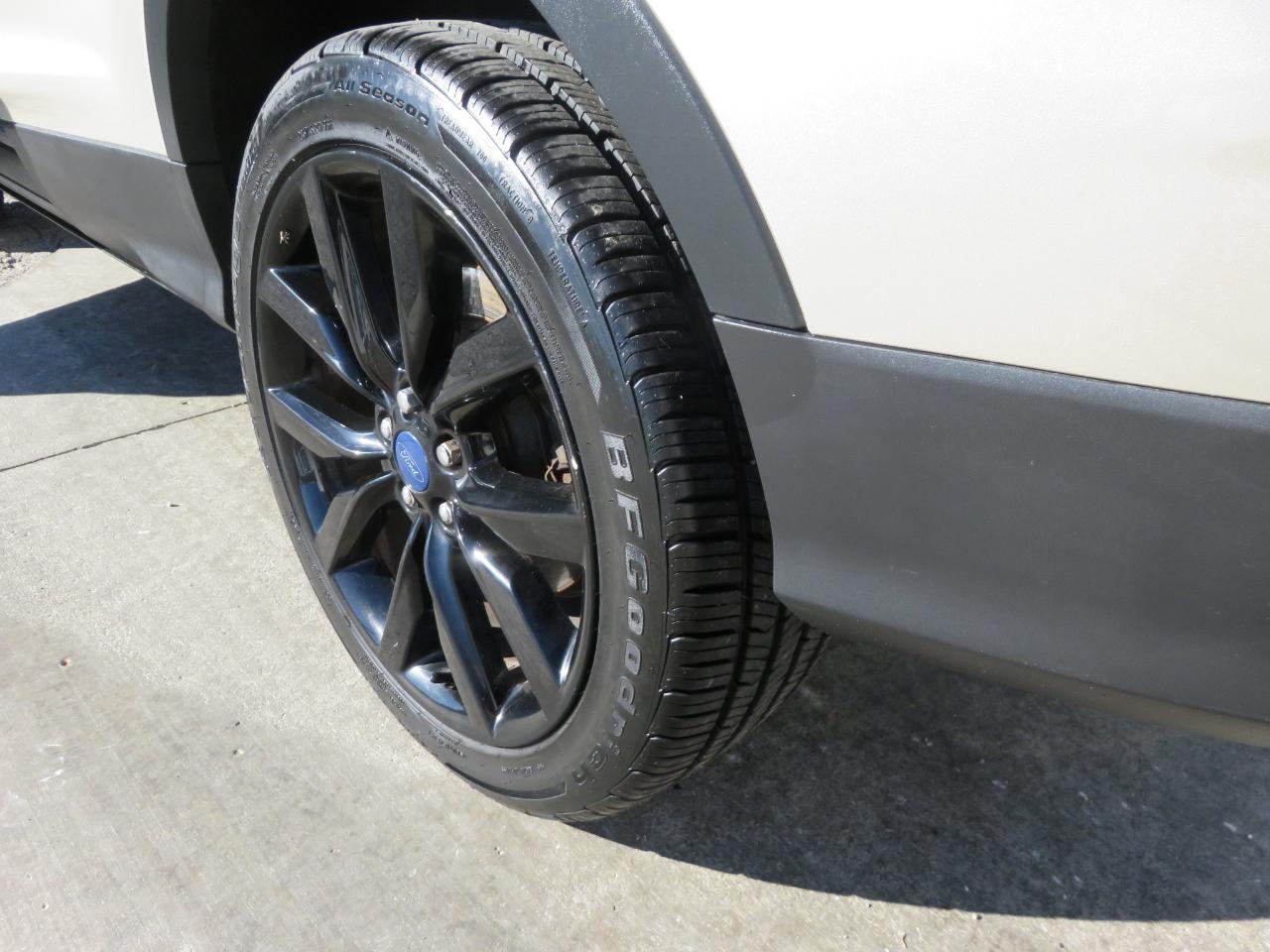 Ford Escape SE 4WD 2017