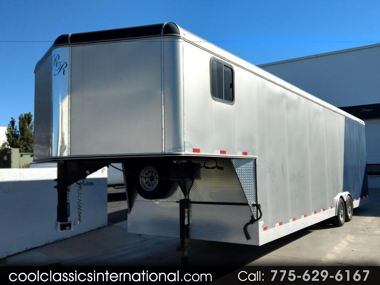 Double R Trailers Enclosed Trailer  2013