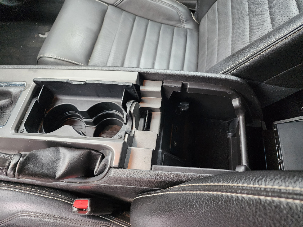 Ford Mustang V6 Coupe 2010