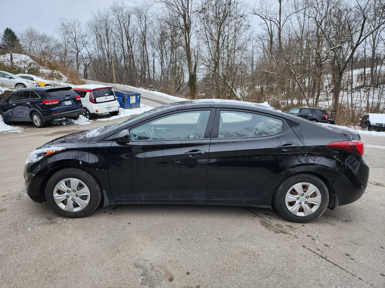 Hyundai Elantra SE 6AT 2016