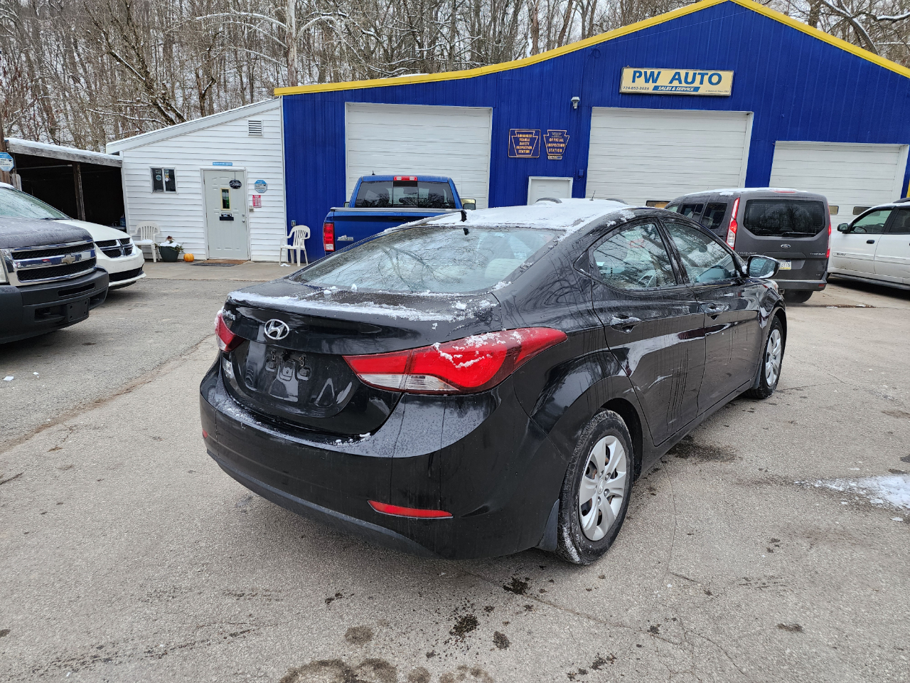 Hyundai Elantra SE 6AT 2016