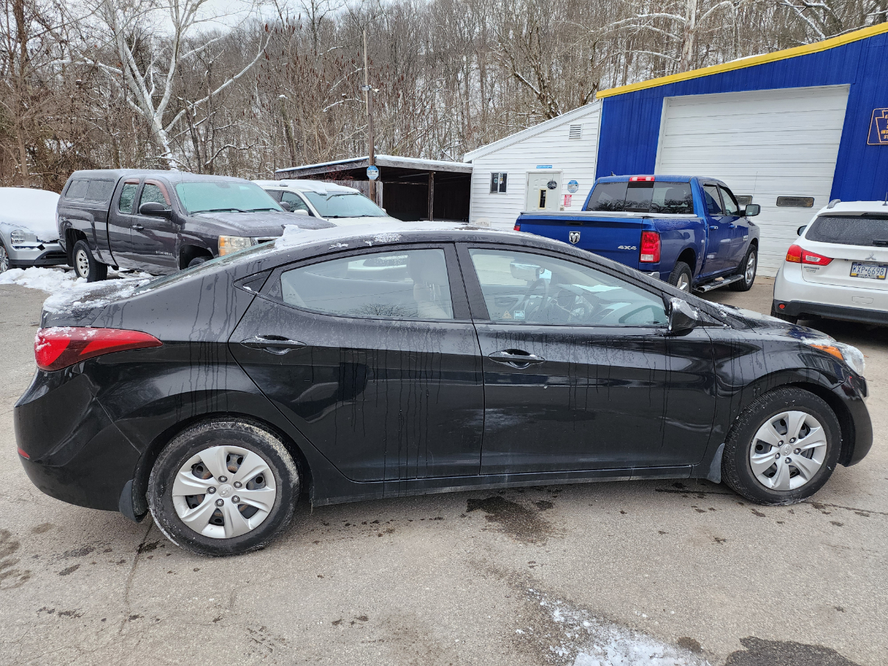 Hyundai Elantra SE 6AT 2016