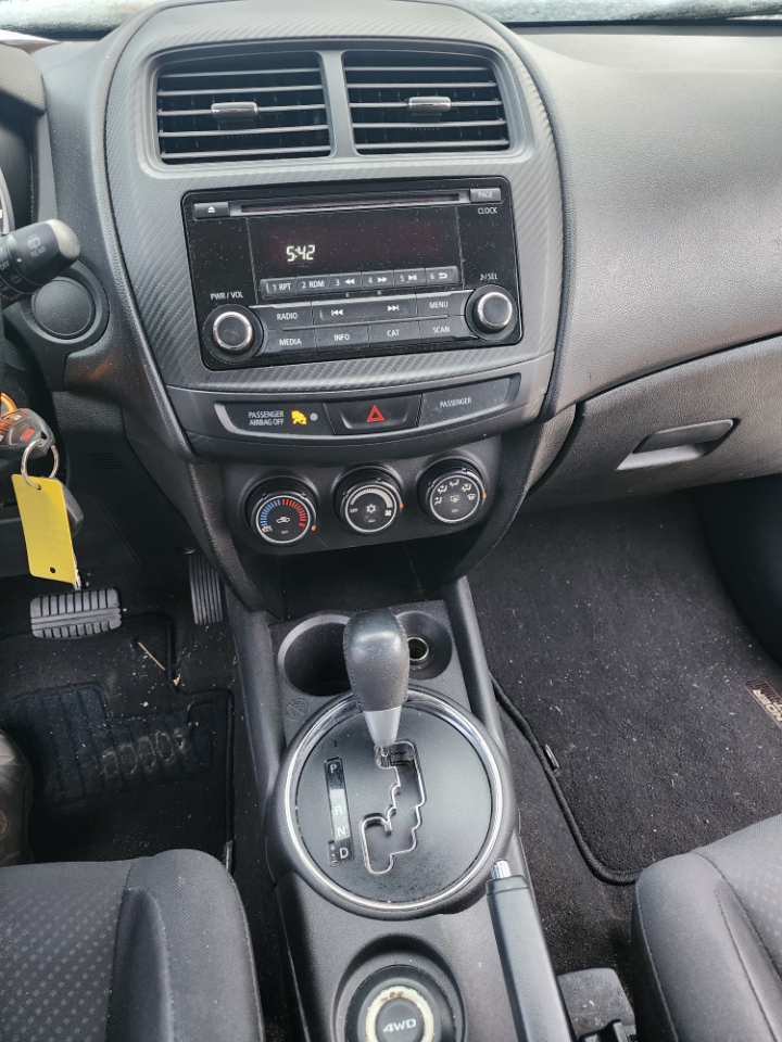 Mitsubishi Outlander Sport ES AWC 2015