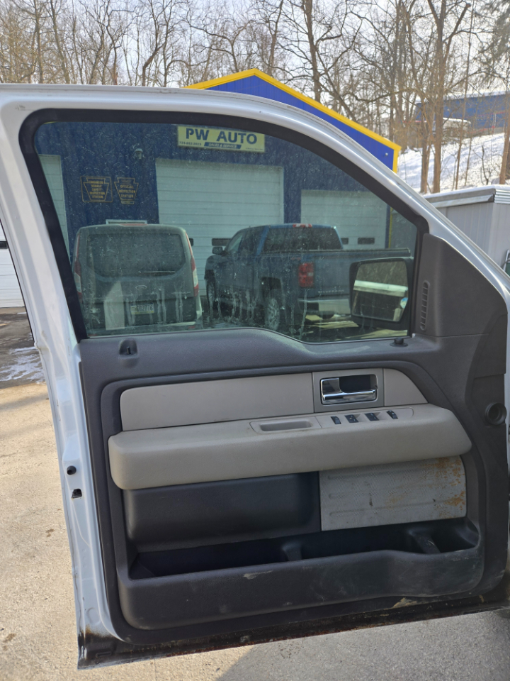 Ford F-150 XLT SuperCab 8-ft. Bed 4WD 2010