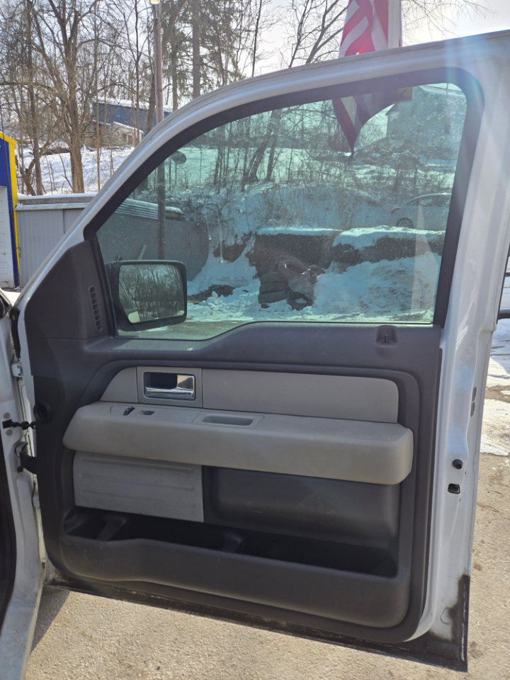 Ford F-150 XLT SuperCab 8-ft. Bed 4WD 2010