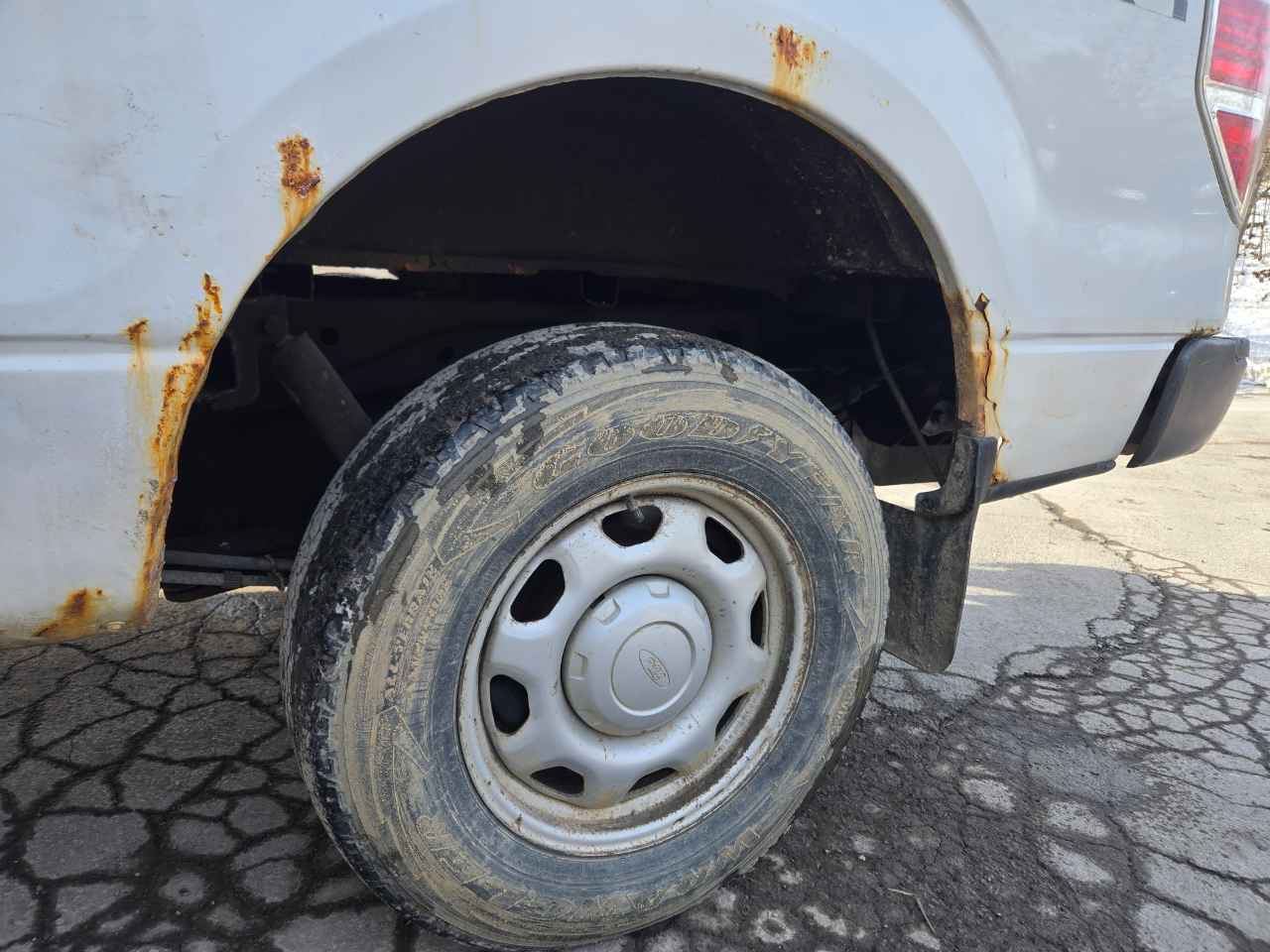 Ford F-150 XLT SuperCab 8-ft. Bed 4WD 2010