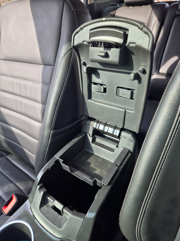 Ford Escape Titanium 4WD 2016