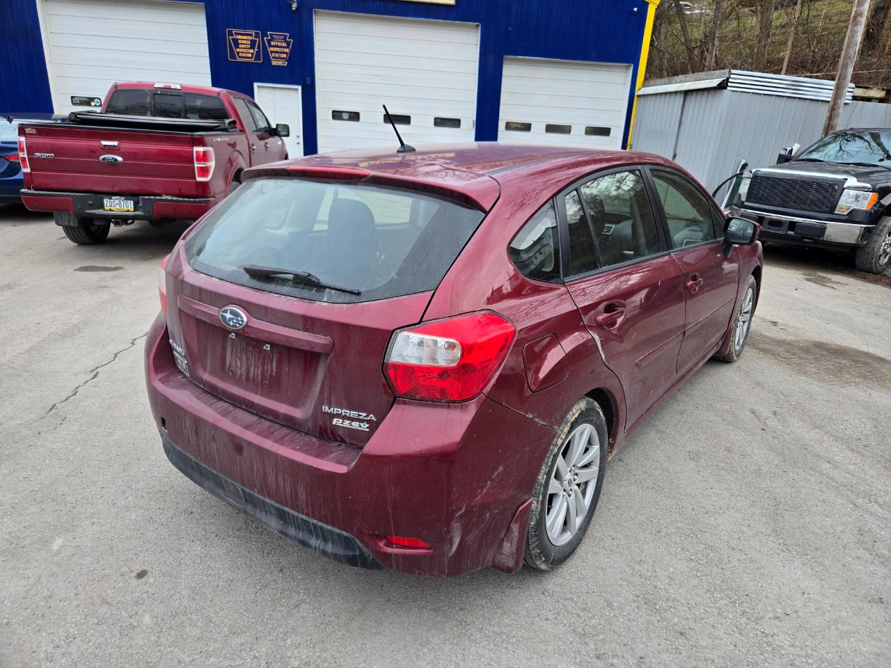Subaru Impreza 2.0i Premium PZEV 5-Door 2016