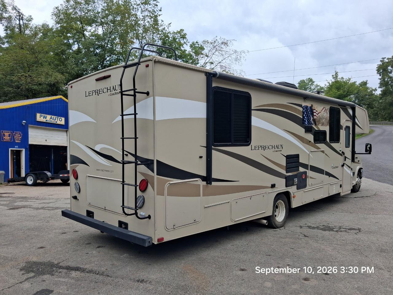 Coachmen Leprechaun  2019
