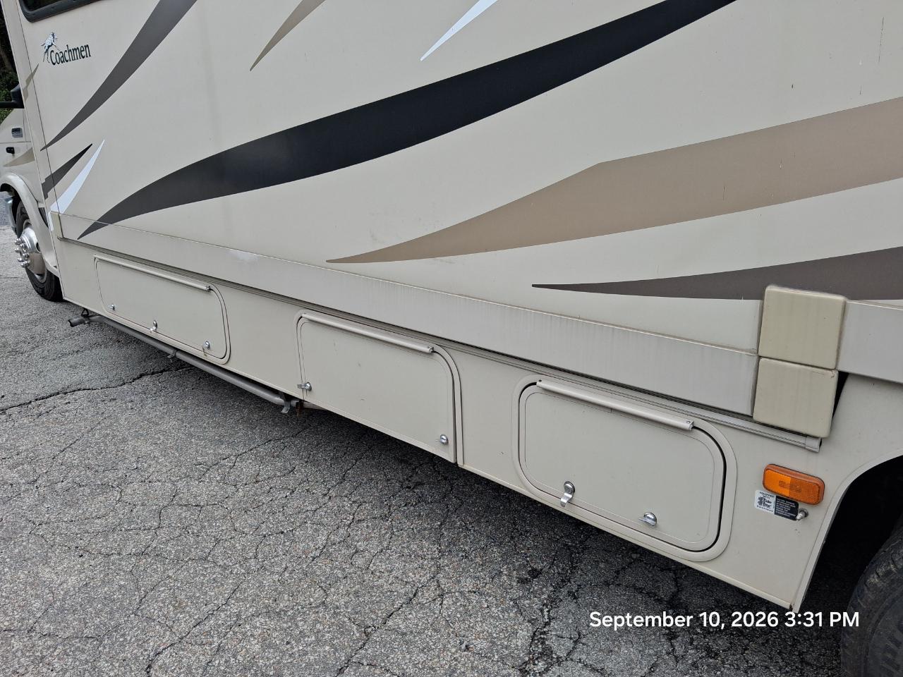 Coachmen Leprechaun  2019