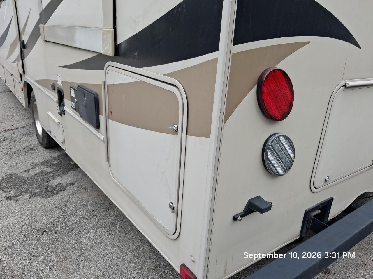 Coachmen Leprechaun  2019