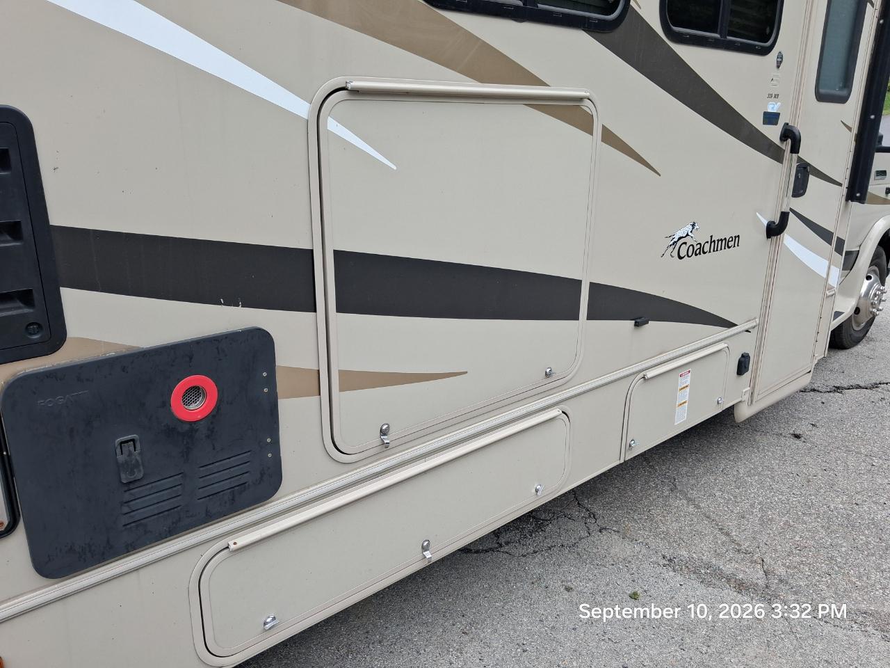 Coachmen Leprechaun  2019