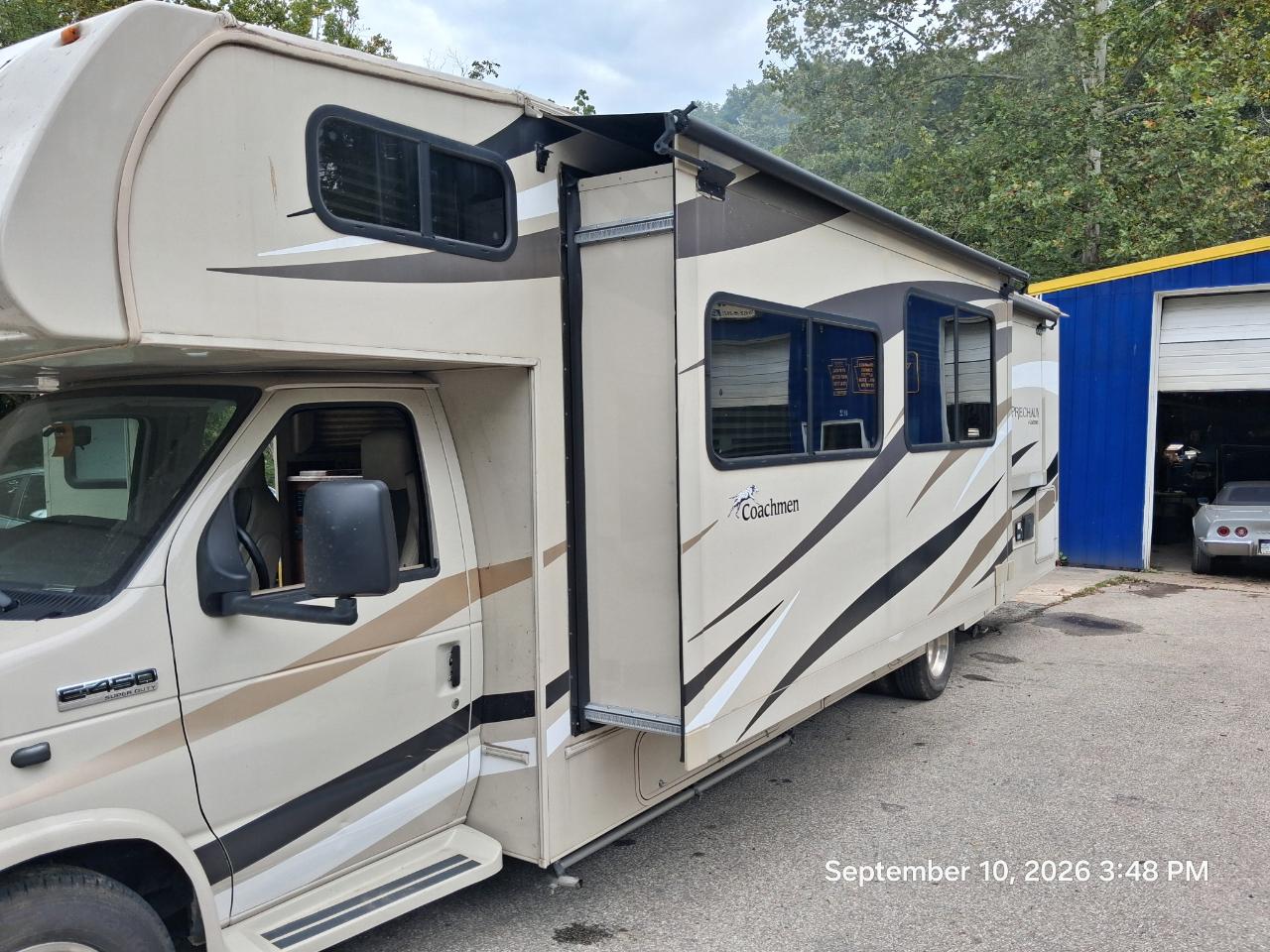 Coachmen Leprechaun  2019