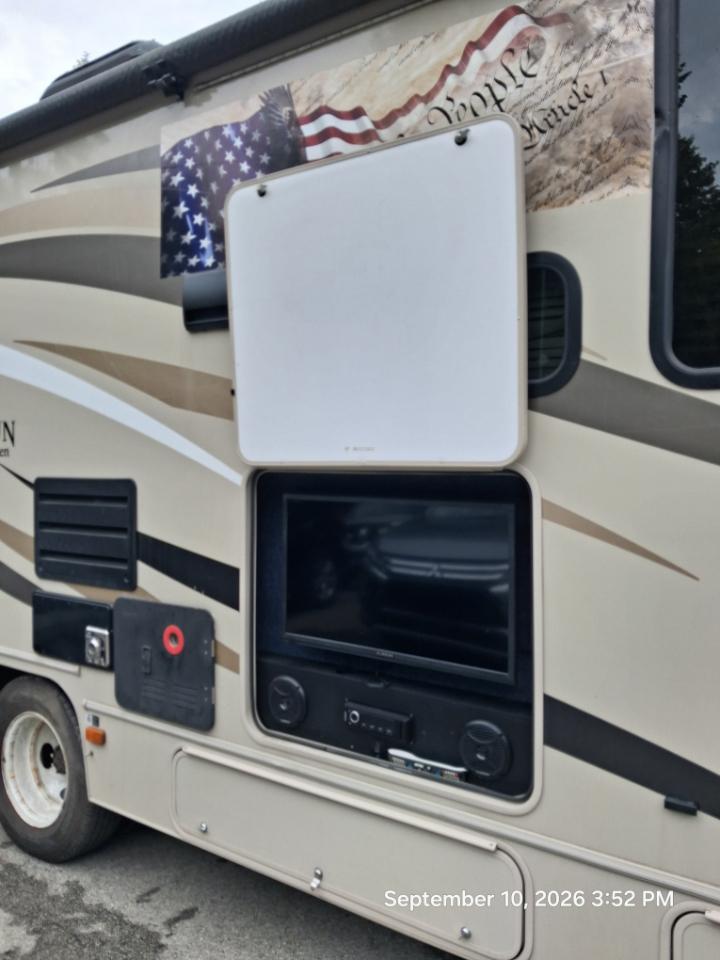 Coachmen Leprechaun  2019