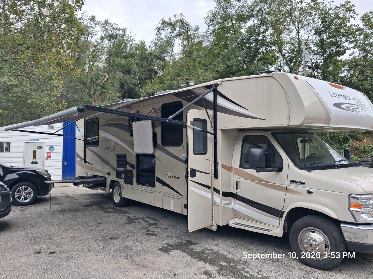 Coachmen Leprechaun  2019