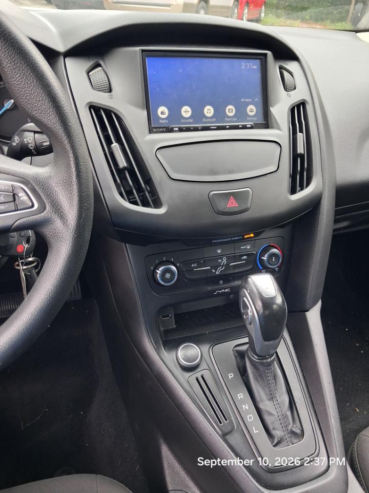 Ford Focus SE Sedan 2016