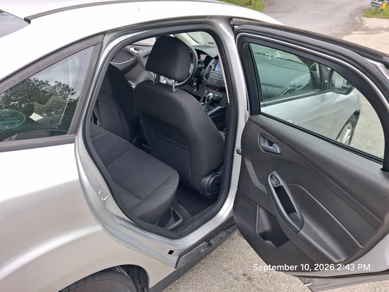 Ford Focus SE Sedan 2016
