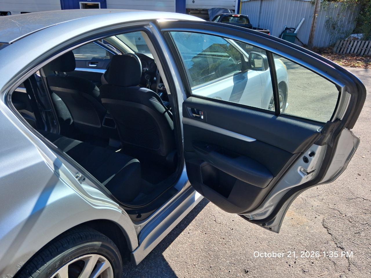 Subaru Legacy 2.5i 2014