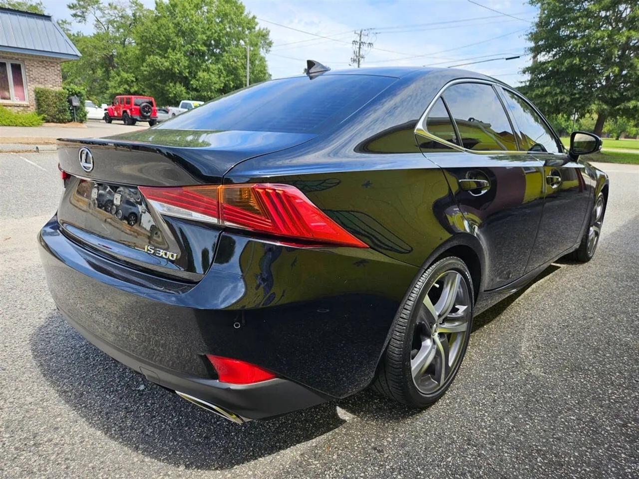 Lexus IS IS 300 RWD 2020