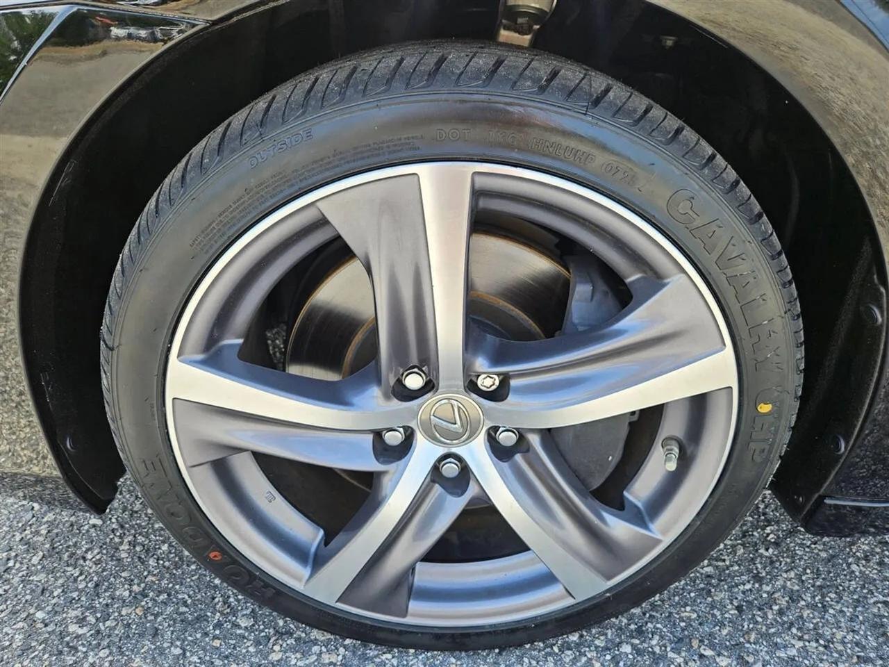 Lexus IS IS 300 RWD 2020