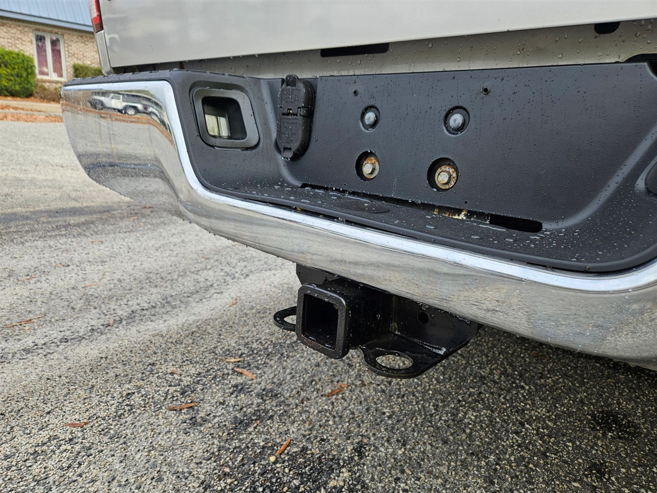 Dodge Ram 1500 2WD Reg Cab 120.5" SLT 2010