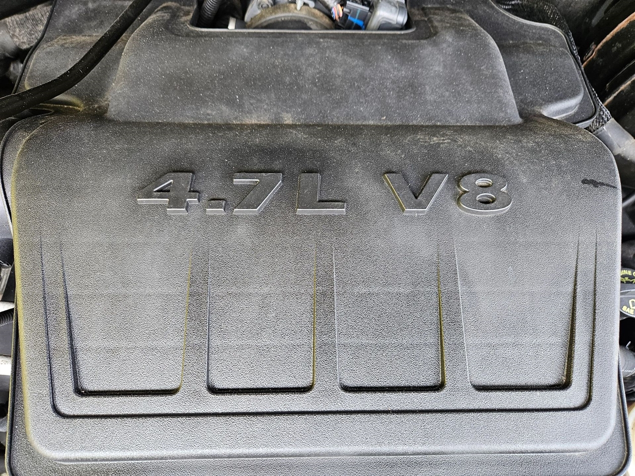 Dodge Ram 1500 2WD Reg Cab 120.5" SLT 2010