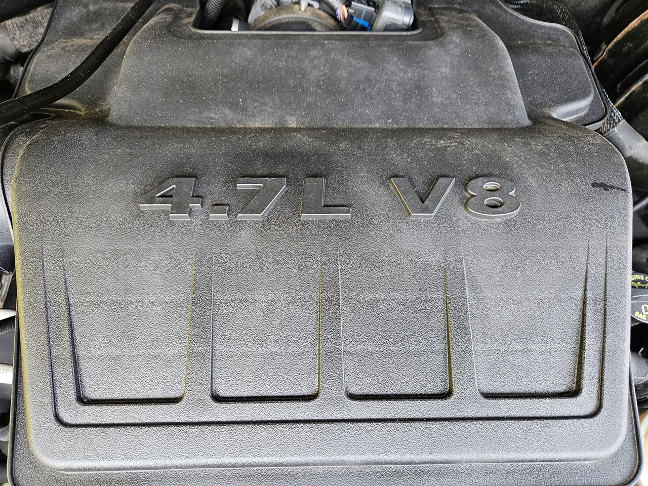 Dodge Ram 1500 2WD Reg Cab 120.5" SLT 2010