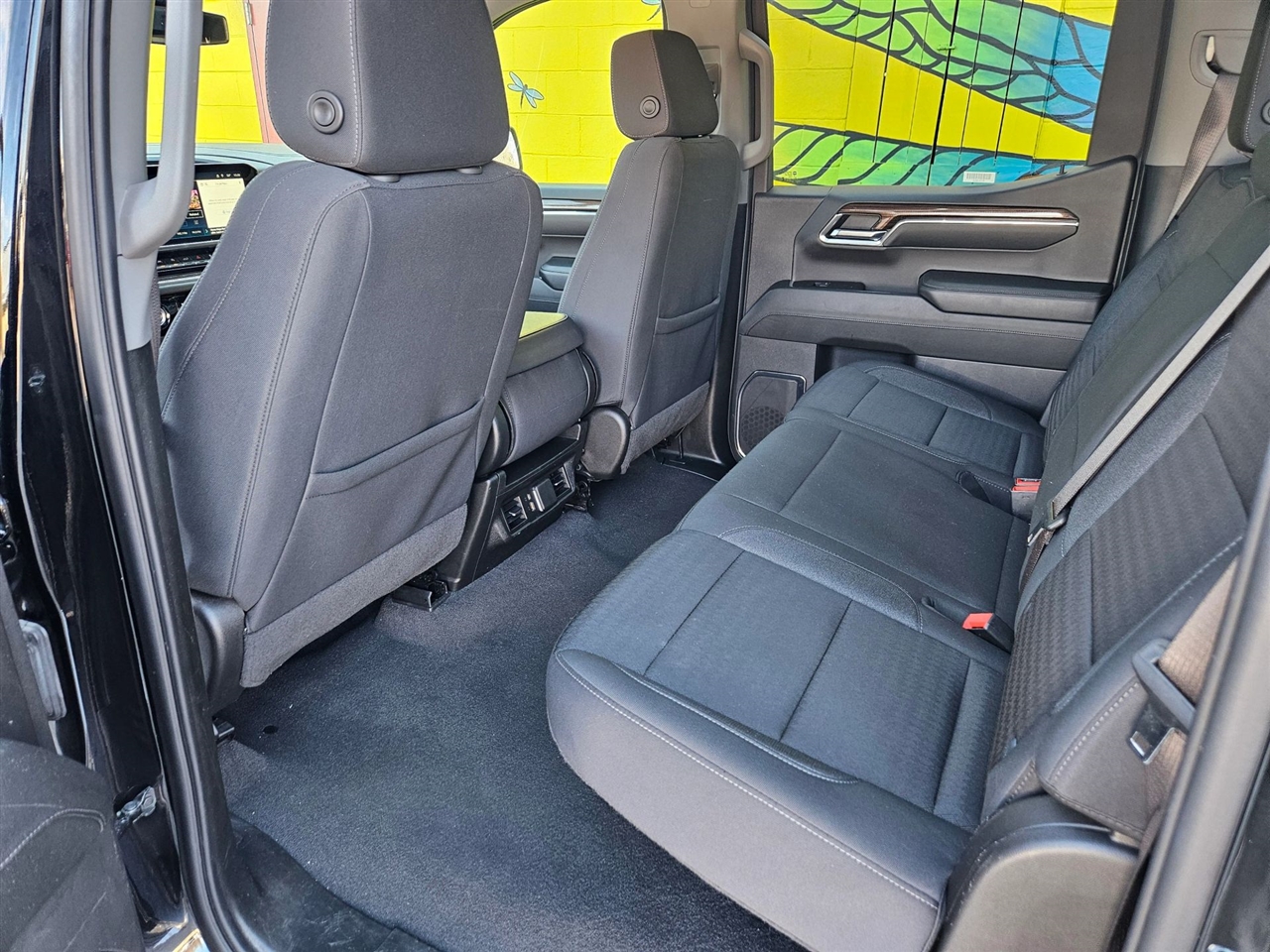 Chevrolet Silverado 1500 2WD Crew Cab 157" LT 2024