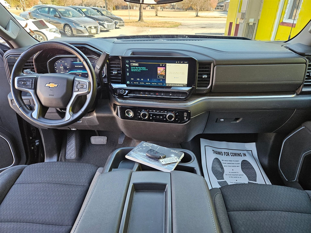 Chevrolet Silverado 1500 2WD Crew Cab 157" LT 2024