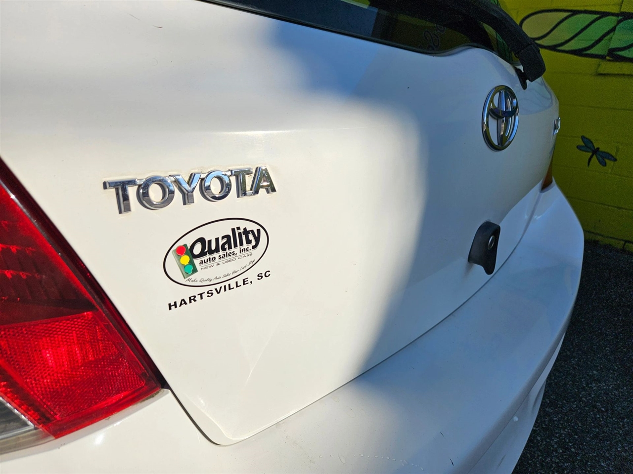 Toyota Yaris 3dr LB Man (Natl) 2010