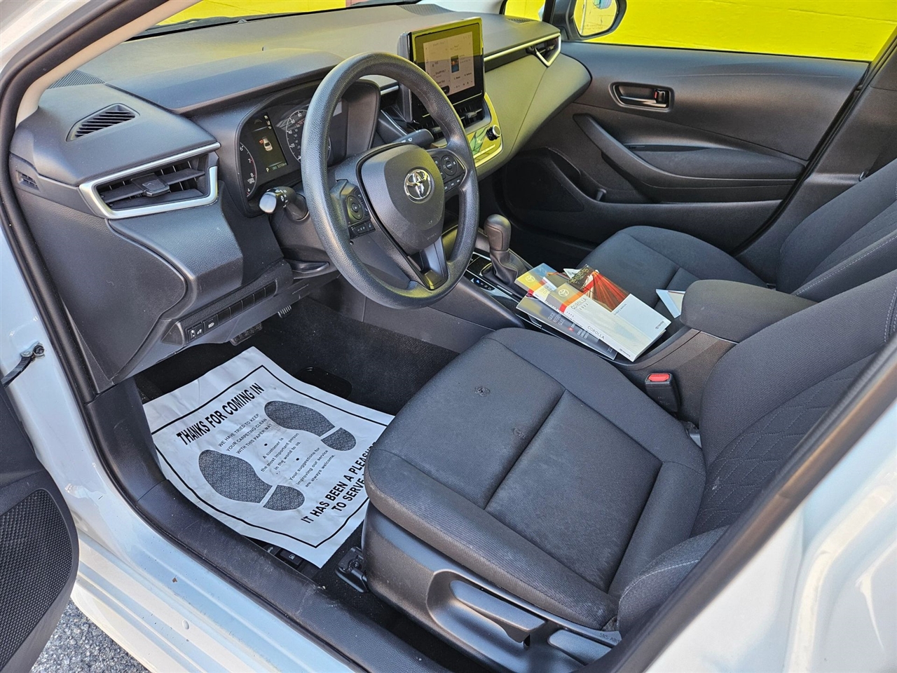 Toyota Corolla LE CVT (Natl) 2023