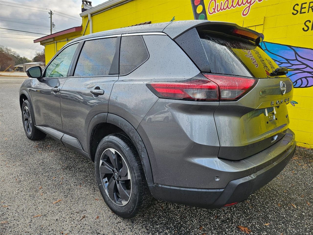 Nissan Rogue FWD SV 2024