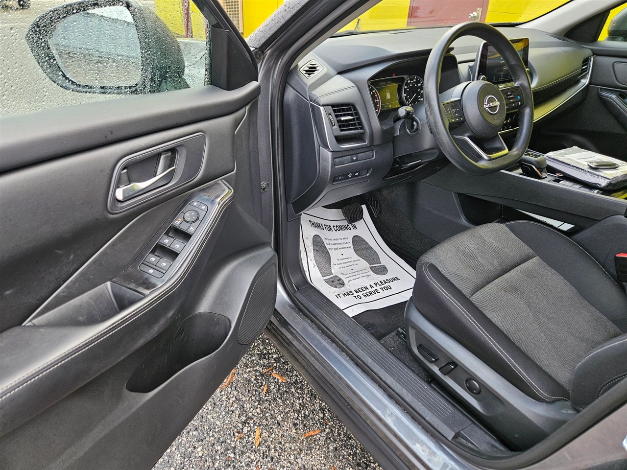 Nissan Rogue FWD SV 2024