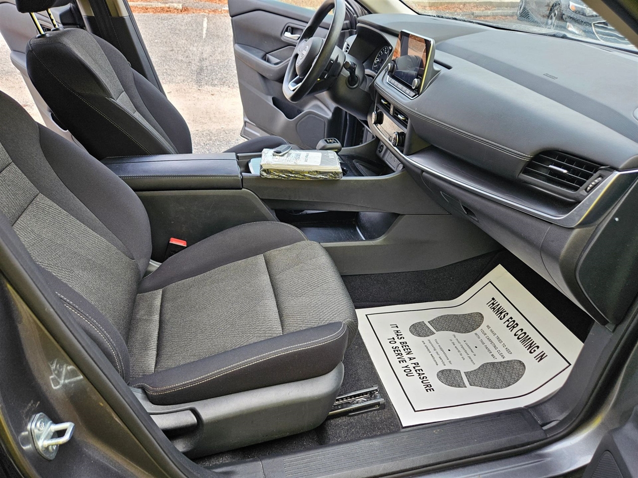 Nissan Rogue FWD SV 2024