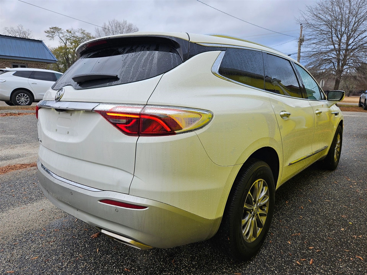 Buick Enclave AWD 4dr Premium 2024