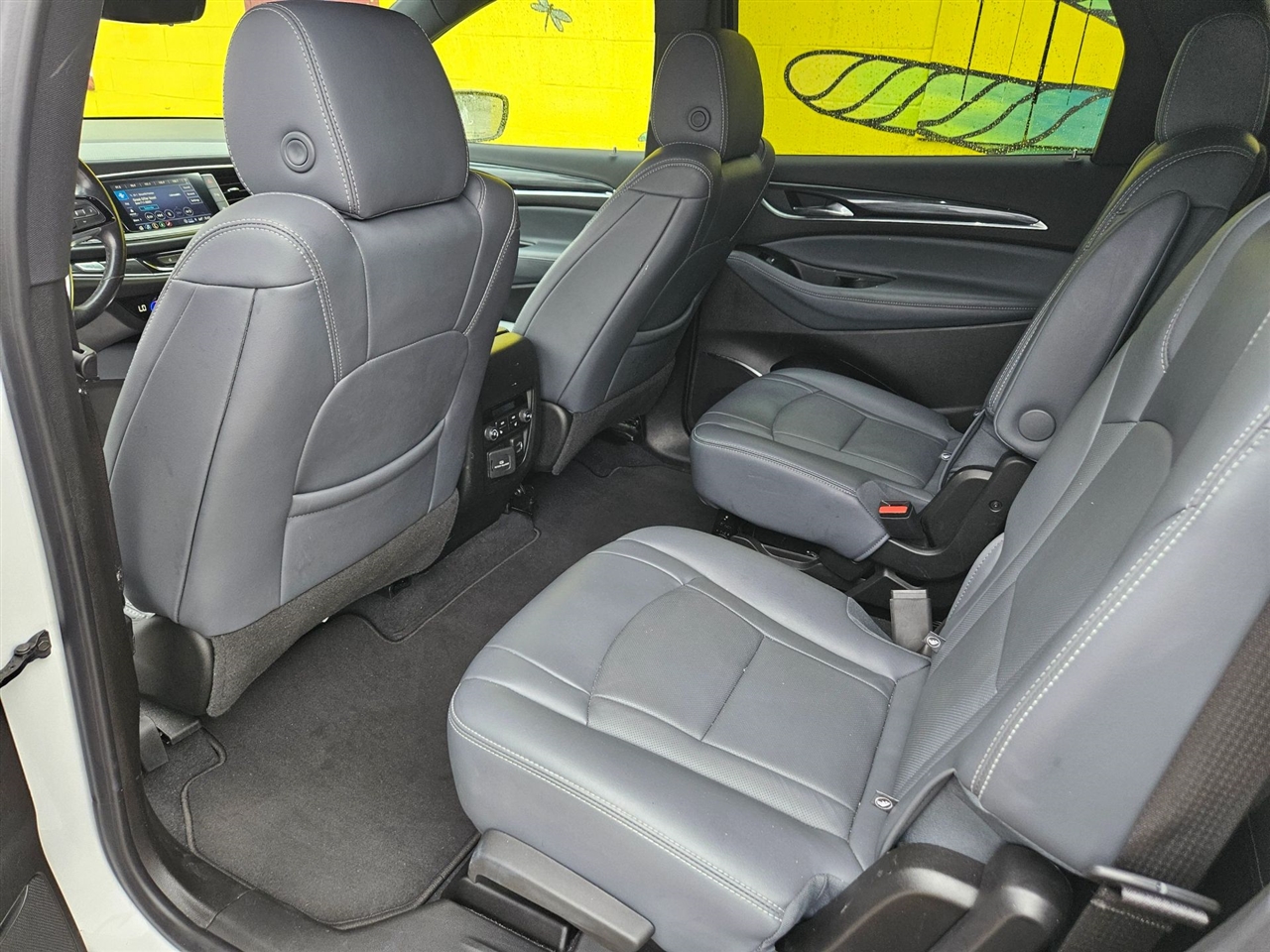 Buick Enclave AWD 4dr Premium 2024