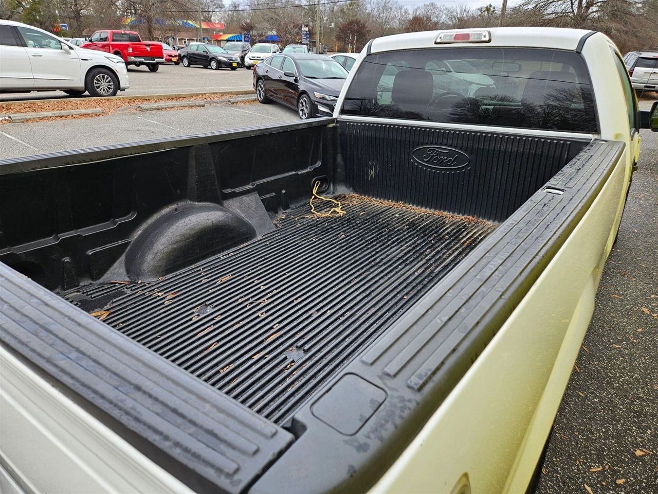 Ford F-150 2WD Reg Cab 126" STX 2014