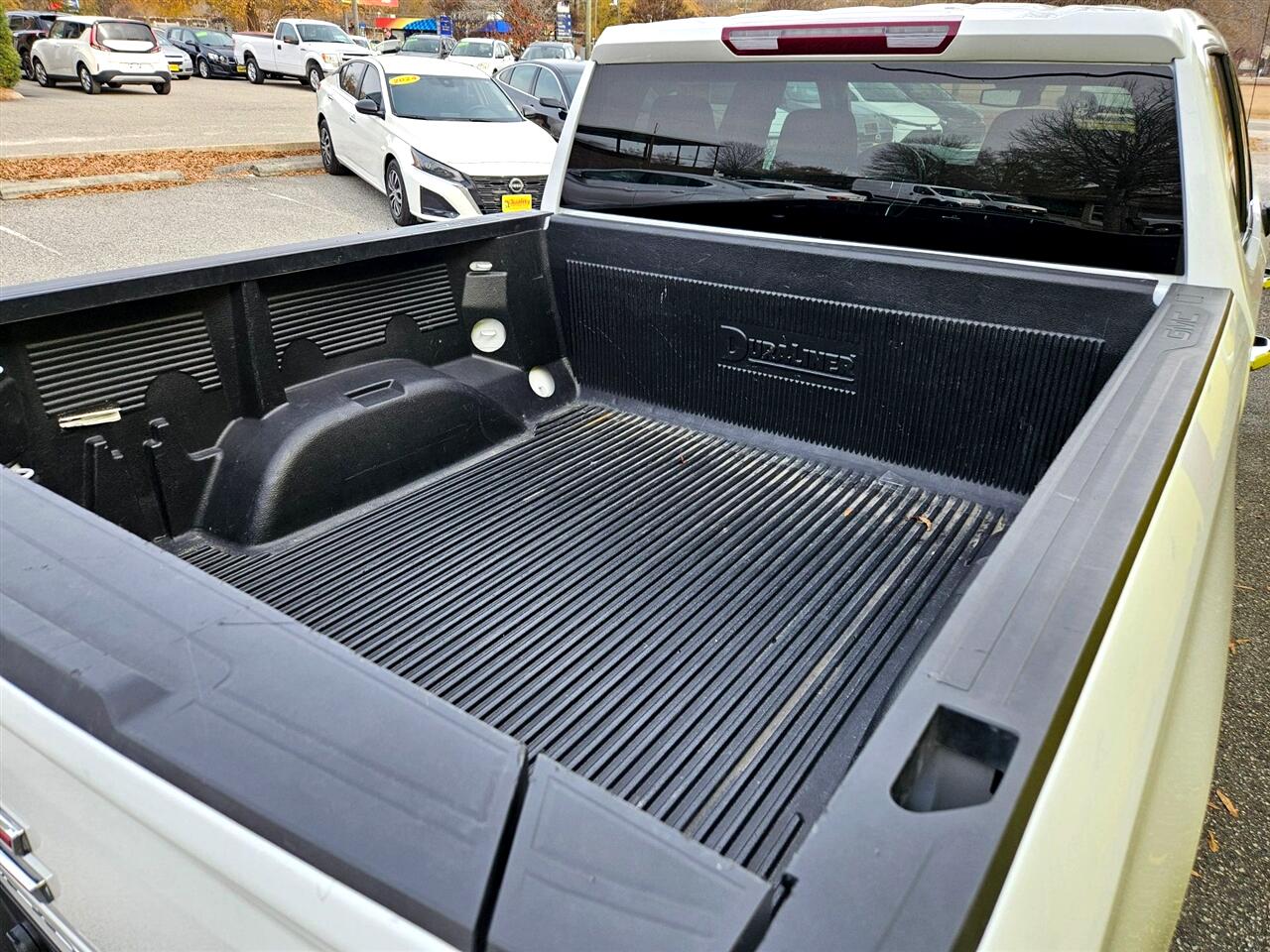 GMC Sierra 1500 2WD Crew Cab 147" SLT 2024