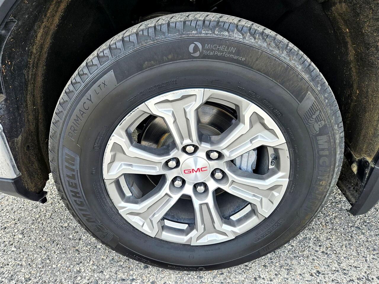 GMC Sierra 1500 2WD Crew Cab 147" SLT 2024