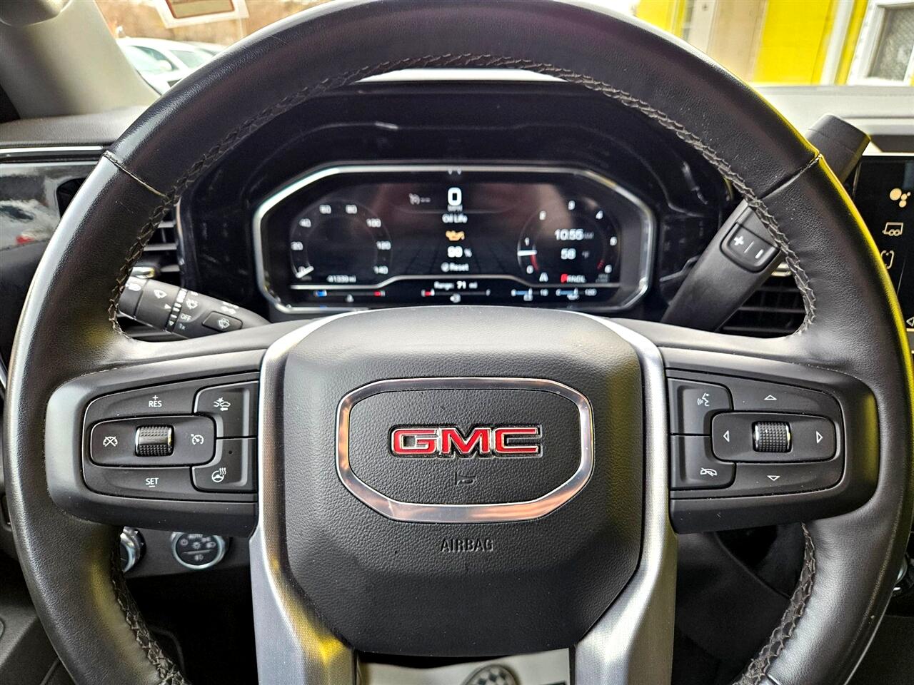 GMC Sierra 1500 2WD Crew Cab 147" SLT 2024