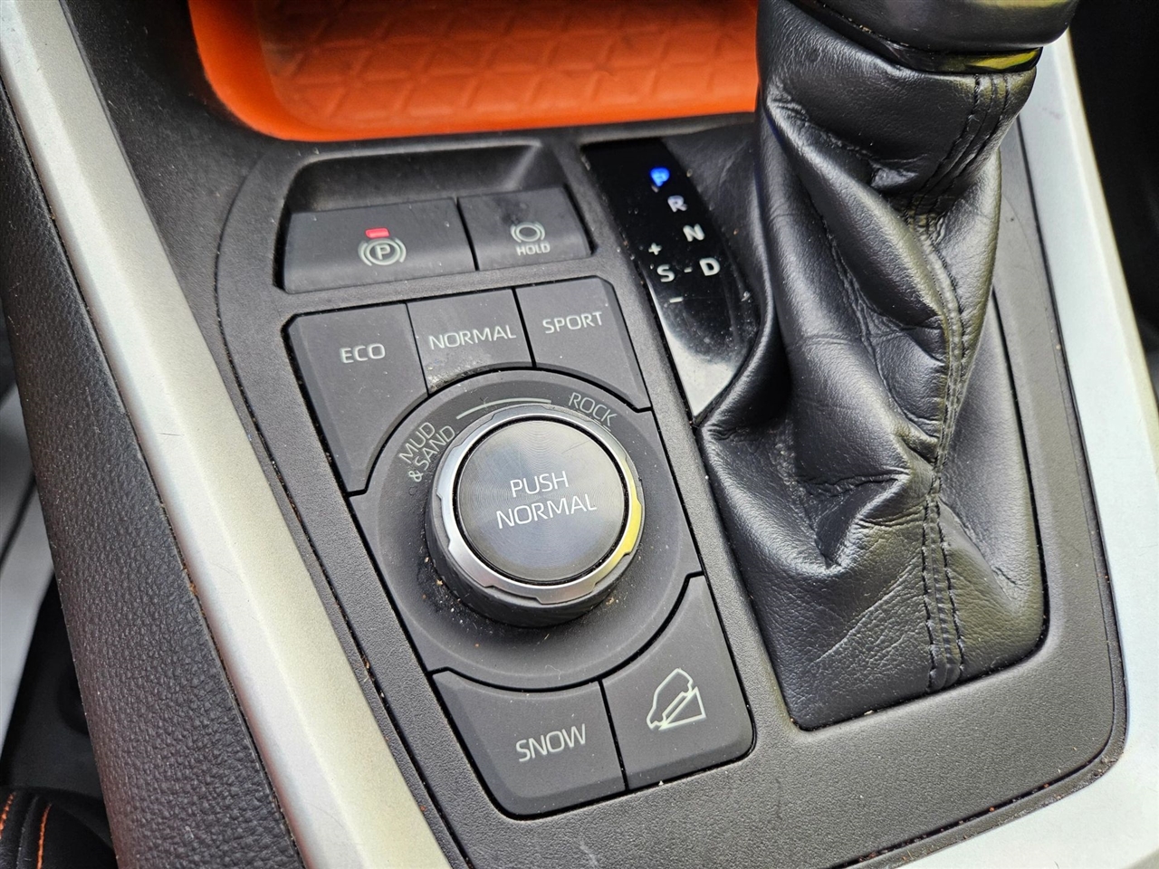 Toyota RAV4 TRD Off Road AWD (Natl) 2021