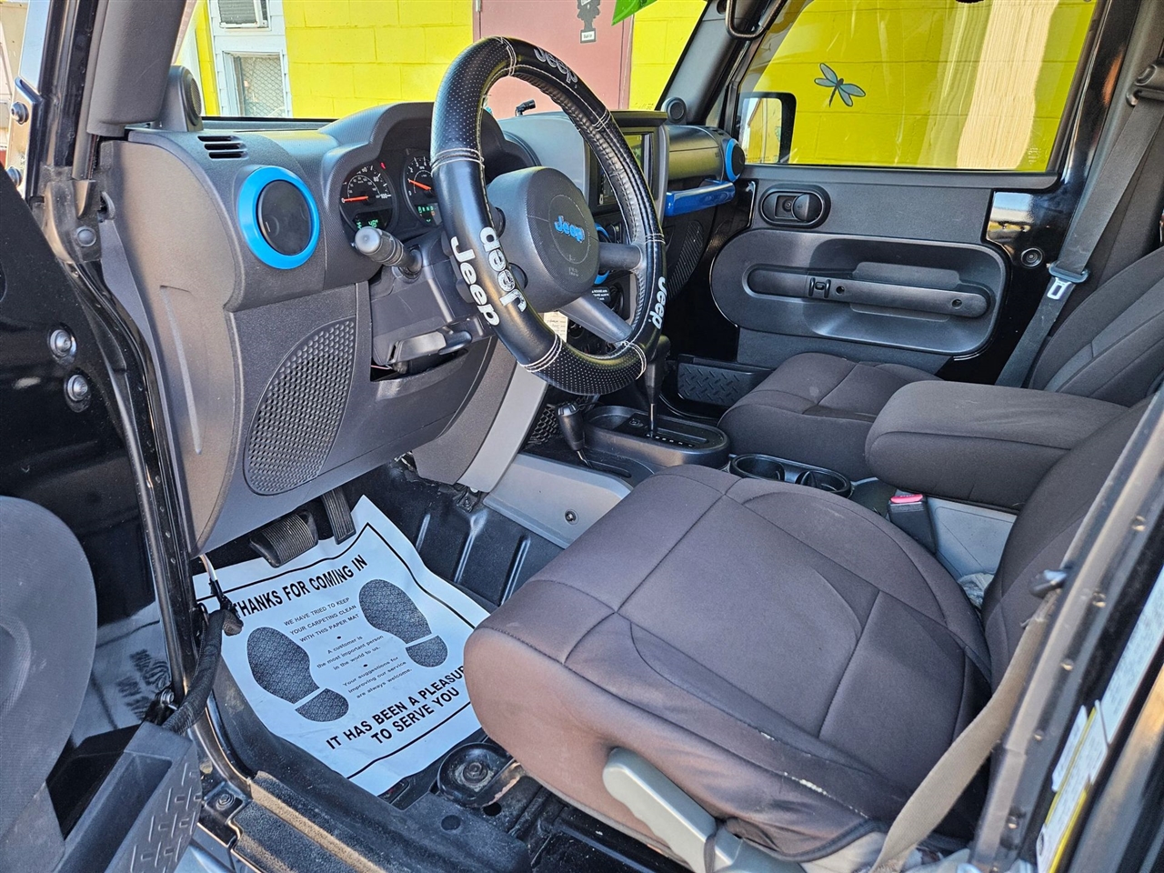 Jeep Wrangler Unlimited 4WD 4dr X 2009