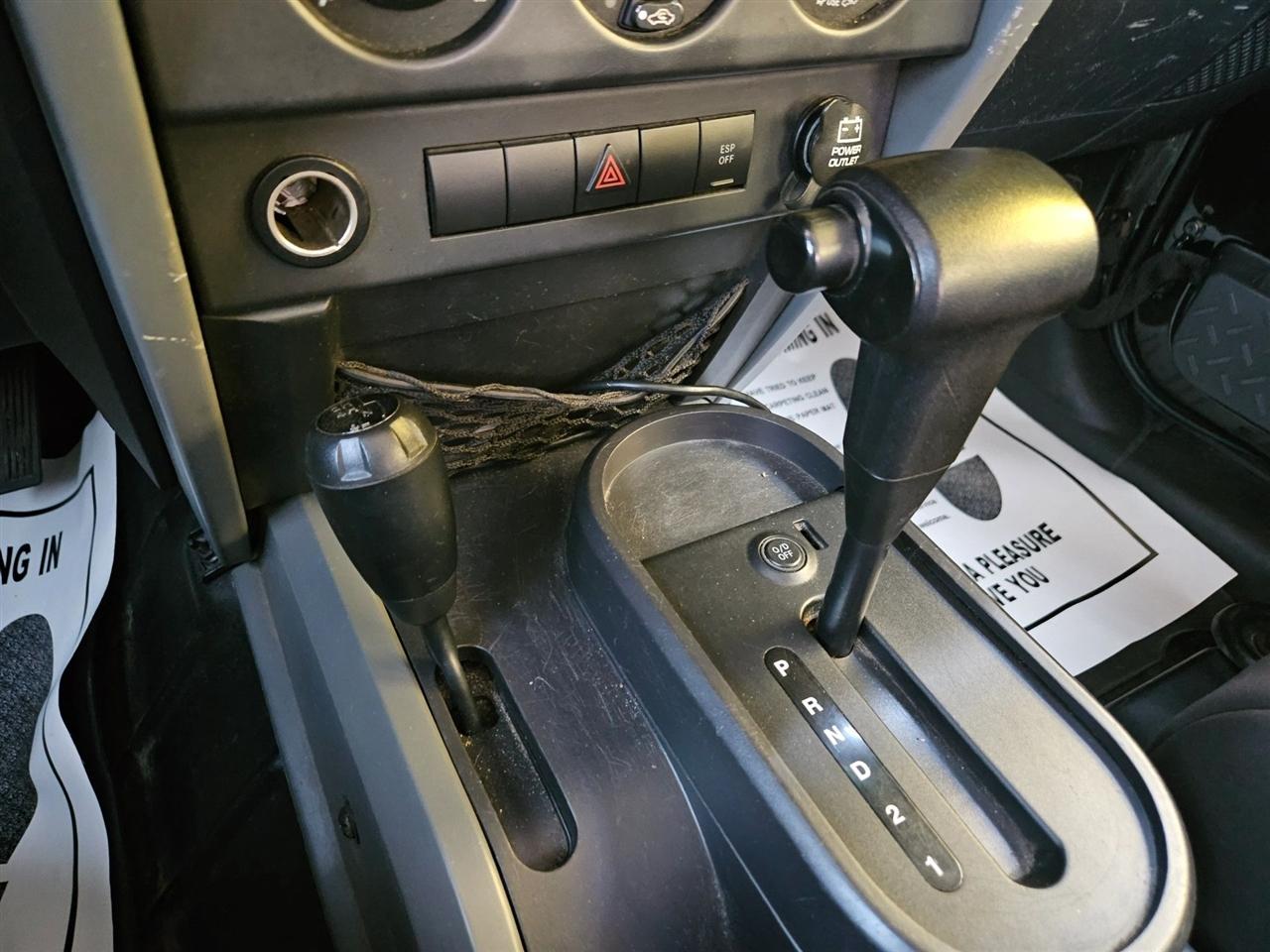 Jeep Wrangler Unlimited 4WD 4dr X 2009