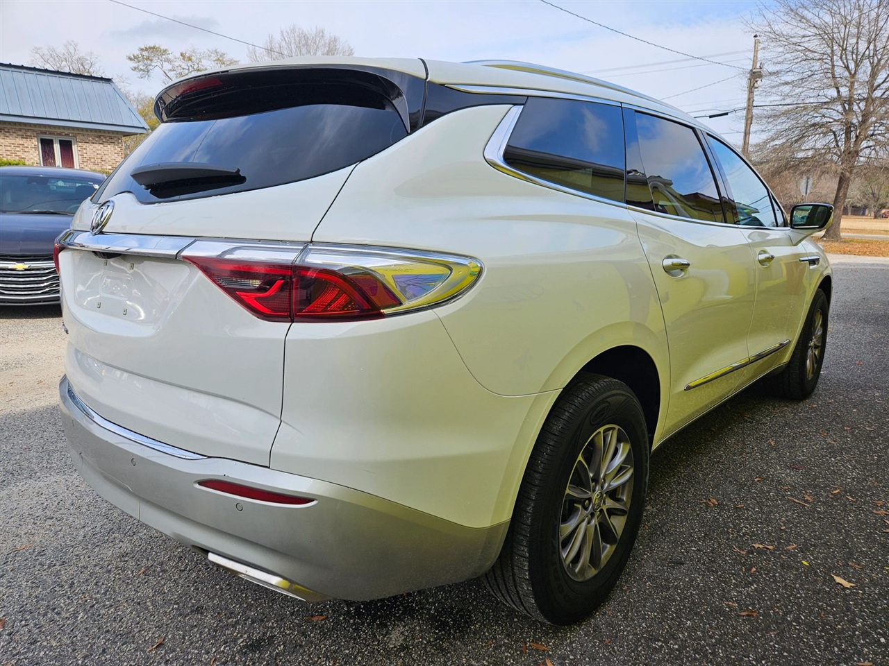 Buick Enclave FWD 4dr Premium 2024